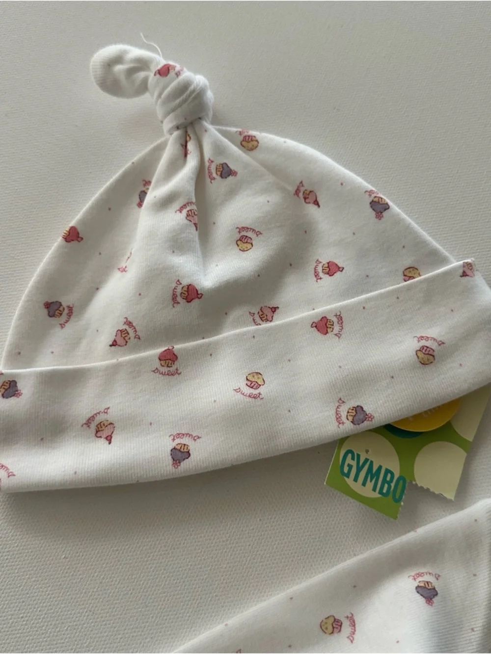 Gymboree Vintage 3-6 Months Baby Girl One-Piece Footie & Hat Set Cupcake NWT